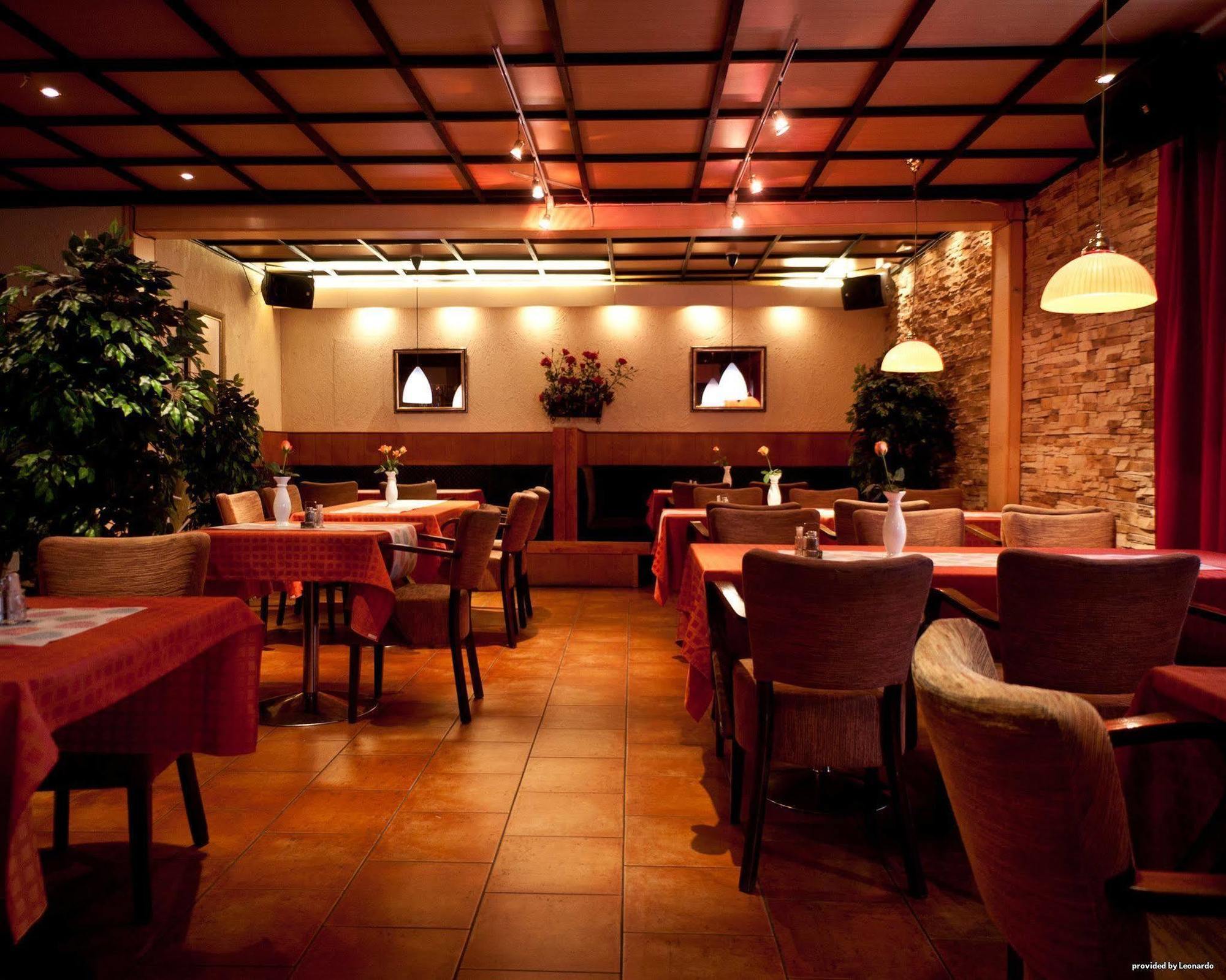 Samantta Hotel & Restaurant Haukipudas Extérieur photo