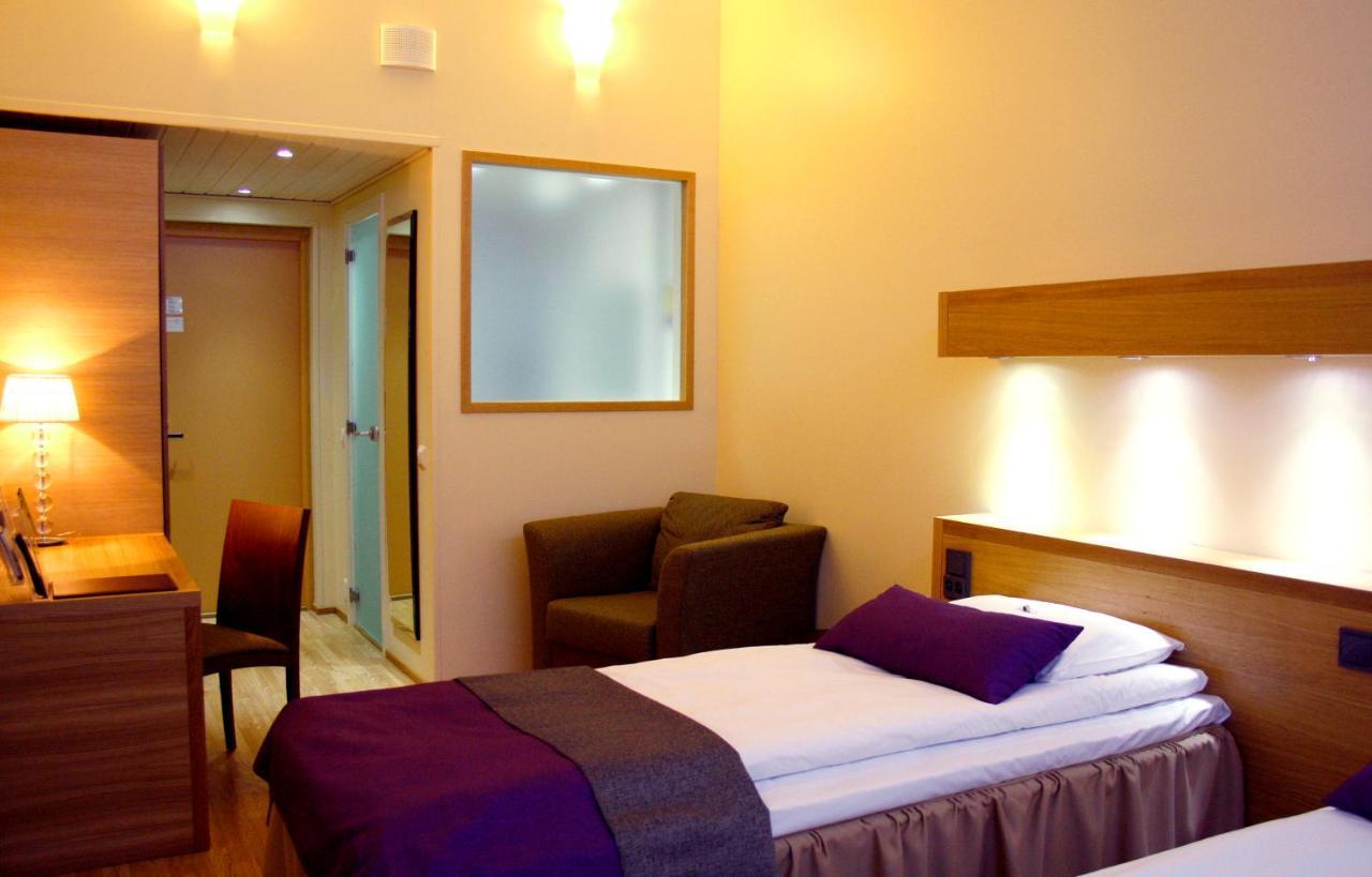 Samantta Hotel & Restaurant Haukipudas Chambre photo