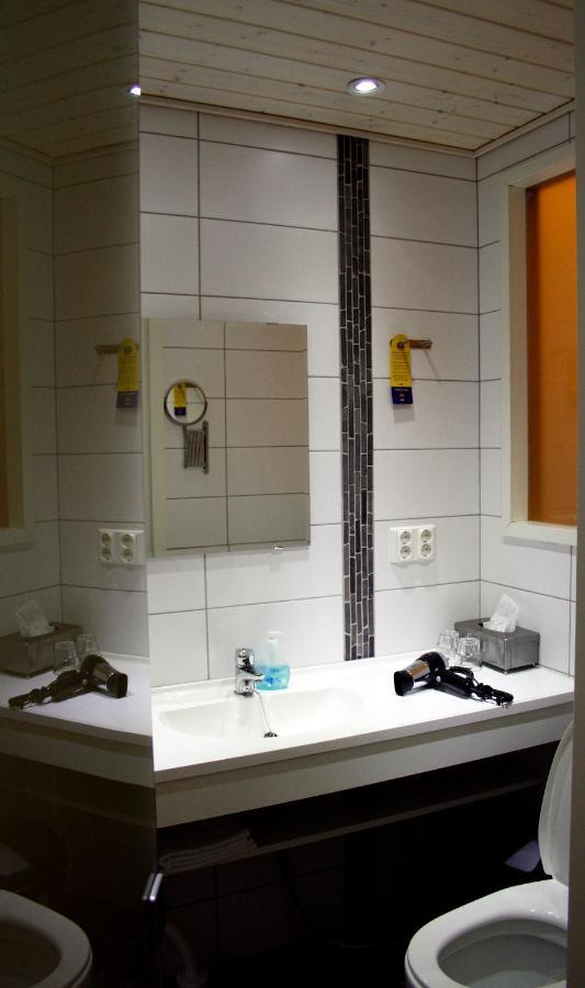 Samantta Hotel & Restaurant Haukipudas Chambre photo
